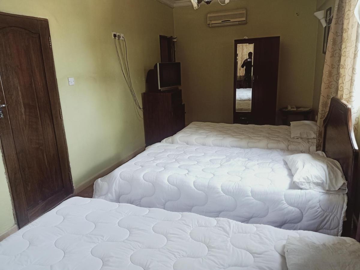 Osy Grand Hotel Moshi Kilimanjaro Tanzania Buitenkant foto