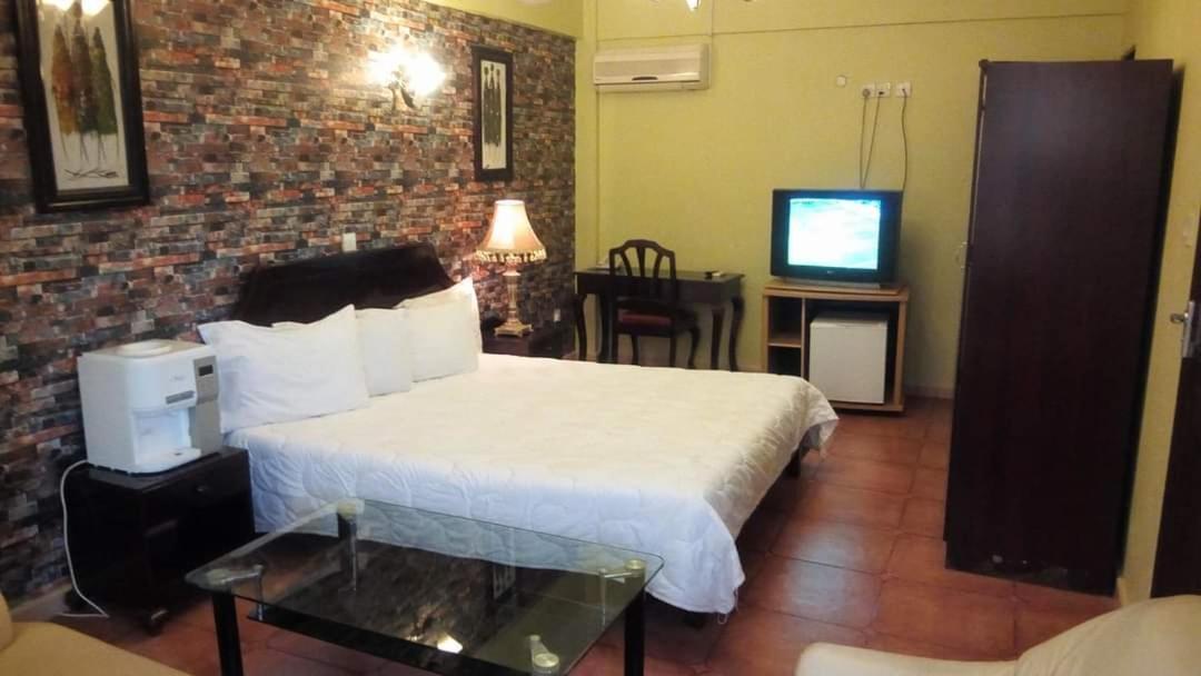 Osy Grand Hotel Moshi Kilimanjaro Tanzania Buitenkant foto