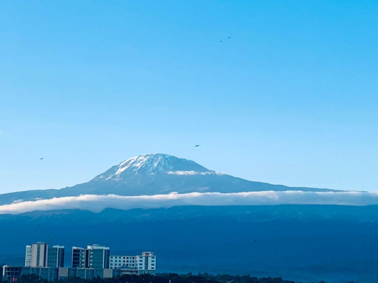 Osy Grand Hotel Moshi Kilimanjaro Tanzania Buitenkant foto