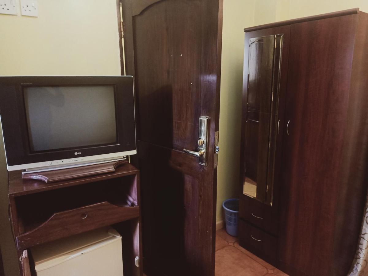 Osy Grand Hotel Moshi Kilimanjaro Tanzania Buitenkant foto