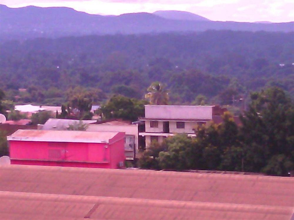 Osy Grand Hotel Moshi Kilimanjaro Tanzania Buitenkant foto